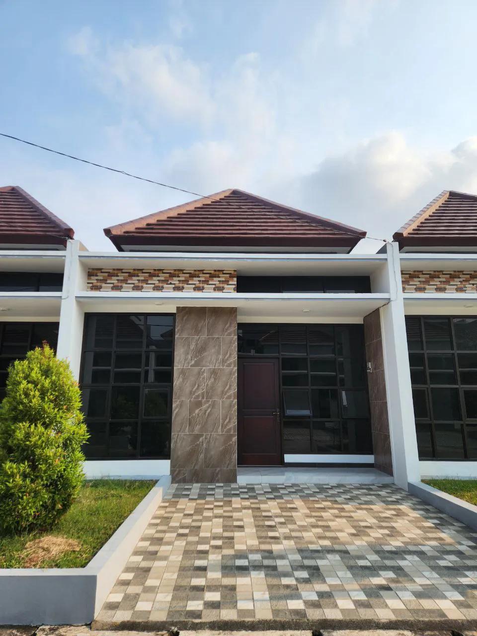 RUMAH MODERN & HIGHLIGHT NYAMAN